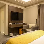 Tura Residence
