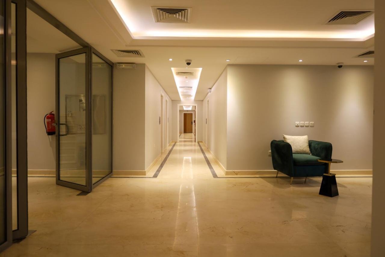 Tura Aparthotel 3*